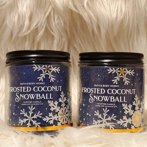 Frosted Coconut Snowball Single-Wick Candles